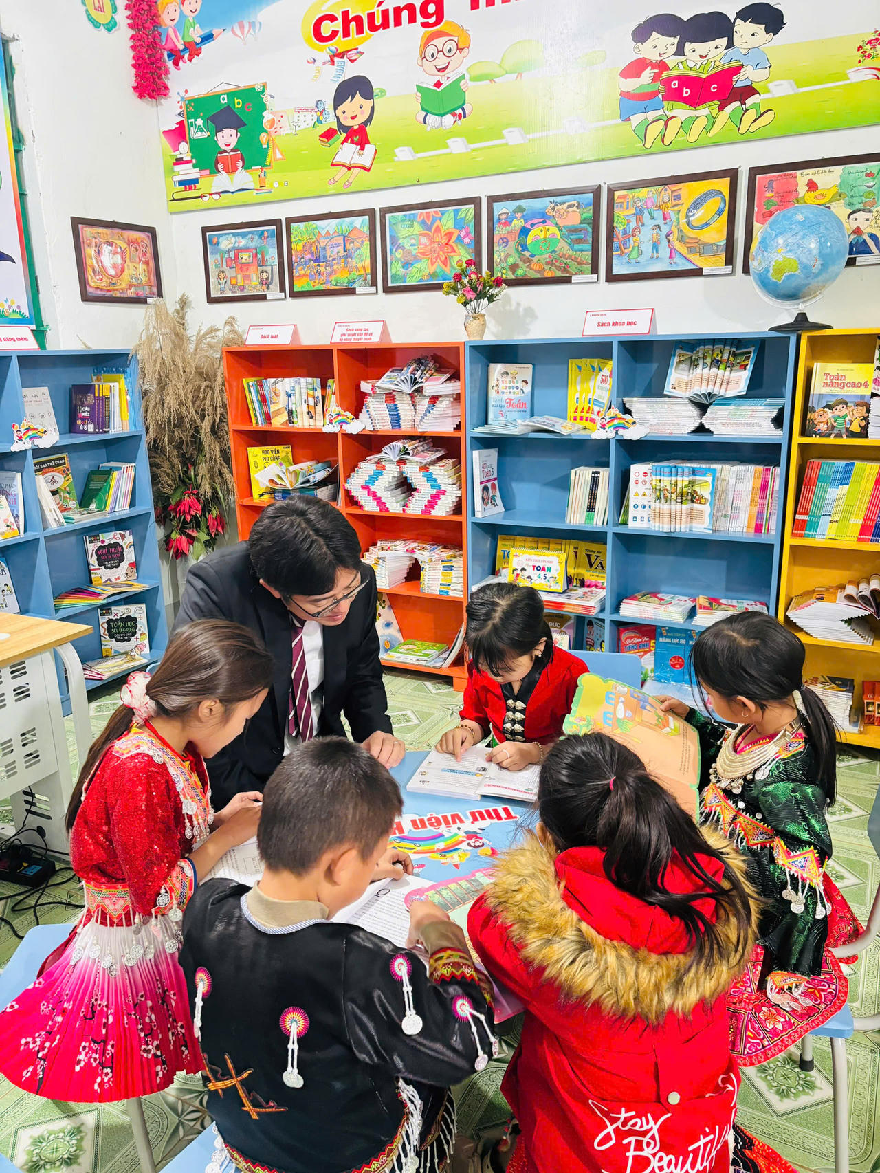 Honda Việt Nam trao tặng thư viện Honda đạt chuẩn Quốc gia cho 12 trường Tiểu học trên toàn quốc