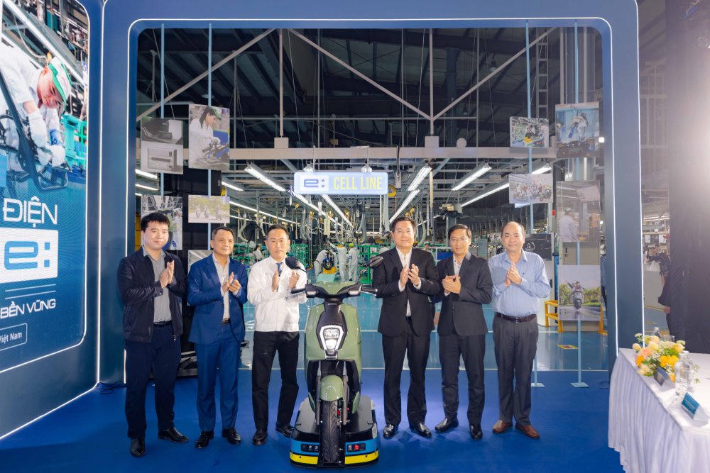 Honda Việt Nam xuất xưởng chiếc xe gắn máy điện ICON e: đầu tiên: Công nghệ xanh – Đồng hành cùng tương lai bền vững