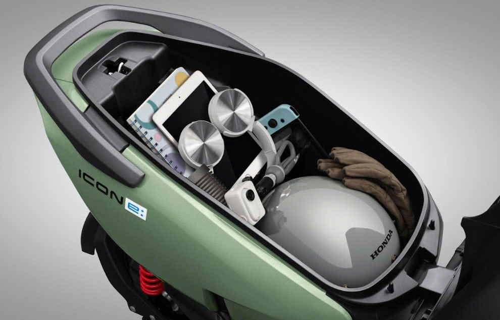 Honda Việt Nam xuất xưởng chiếc xe gắn máy điện ICON e: đầu tiên: Công nghệ xanh – Đồng hành cùng tương lai bền vững