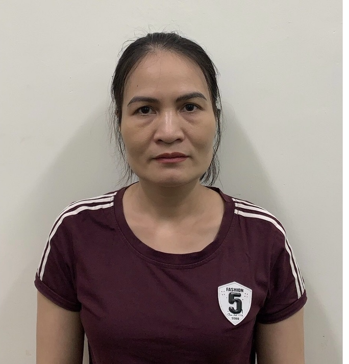 Khởi tố chuyên viên Tổng cục Đường bộ cấp phép thẻ "luồng xanh" trái phép