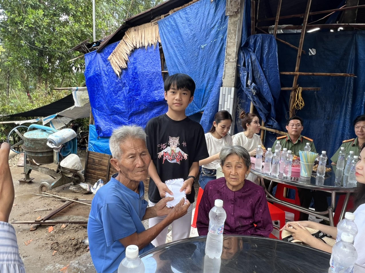 Bác sĩ Dương Văn Tươi - Giám đốc viện thẩm mỹ Sài Gòn Young: Tìm kiếm, nuôi dưỡng hạnh phúc trong hành trình thiện nguyện