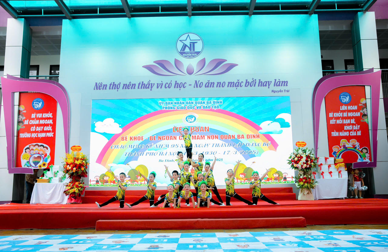 Liên hoan “Bé khỏe, bé ngoan” ngành Giáo dục quận Ba Đình