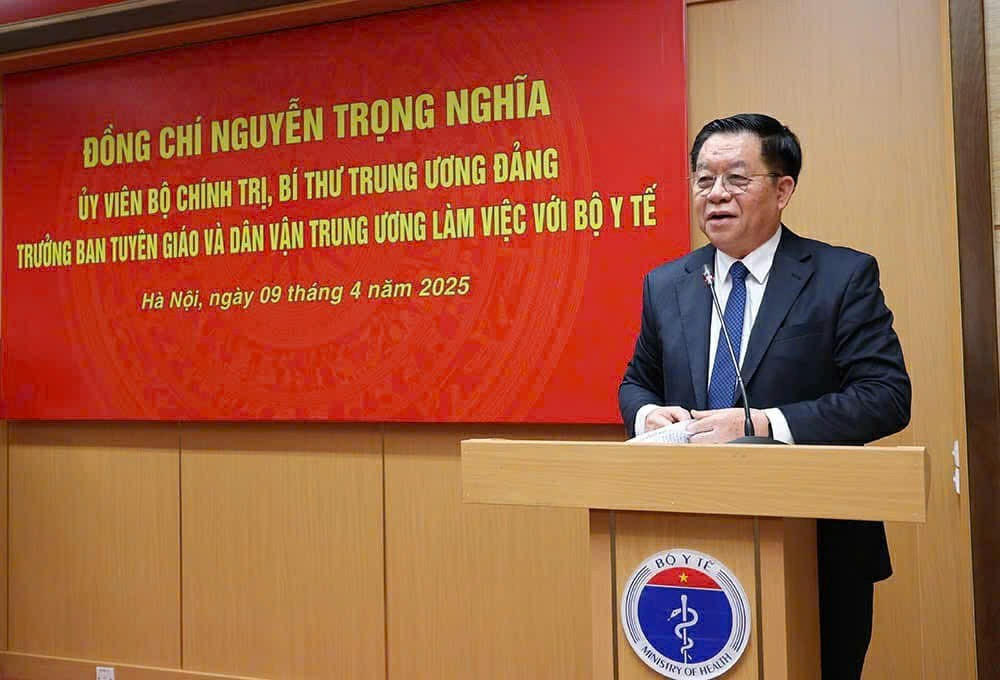 Trưởng Ban Tuyên giáo và Dân vận Trung ương: Ngành y tế phải chủ động tìm đến dân 