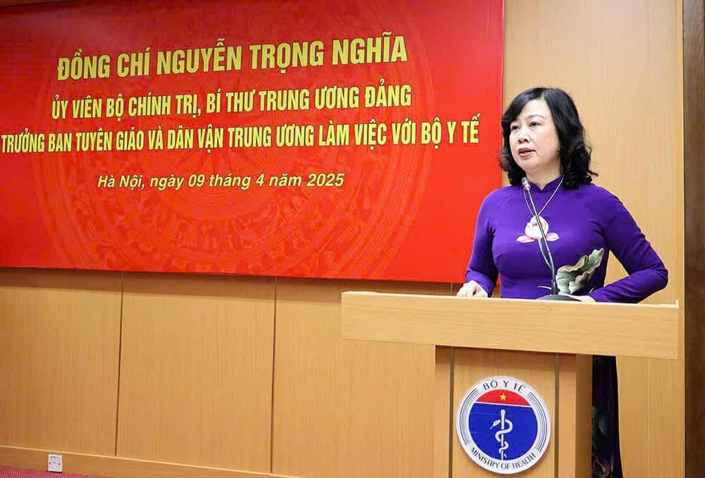 Trưởng Ban Tuyên giáo và Dân vận Trung ương: Ngành y tế phải chủ động tìm đến dân 