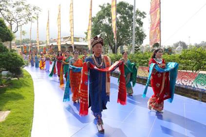 Đại Bảo tháp Mandala Tây Thiên hân hoan đón mừng Phật đản Vesak 2025