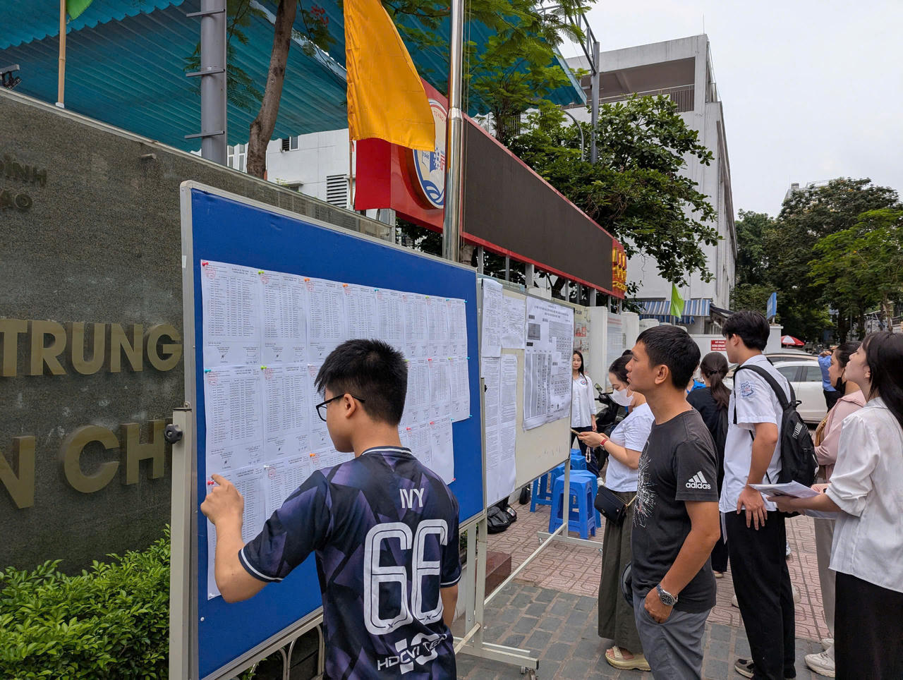  Hoàn tất thủ tục dự thi cho thí sinh vào lớp 10 THPT năm học 2025-2026