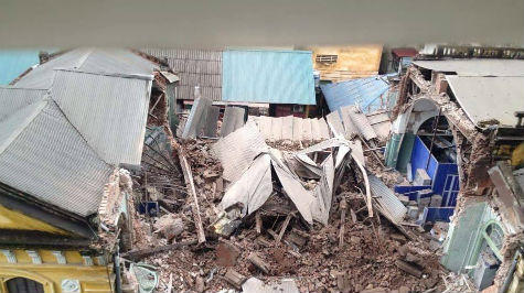 Toàn cảnh đổ nát tại ngôi biệt thự cổ phố Trần Hưng Đạo