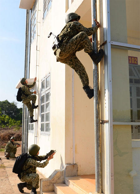 Hình ảnh ấn tượng về sự lớn mạnh của Quân đội Việt Nam