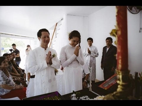 Hai người đàn ông nịnh vợ giỏi nhất showbiz Việt