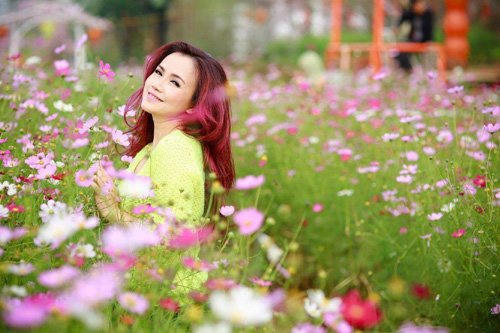 Diễn viên nổi tiếng lẳng lơ hẹn hò trai trẻ