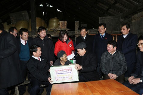 Phó Thủ tướng thị sát Sapa trong đợt rét lịch sử