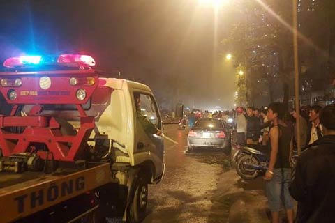 Chia sẻ với nỗi đau nạn nhân, “chong đèn” xử lý hậu quả vụ nổ