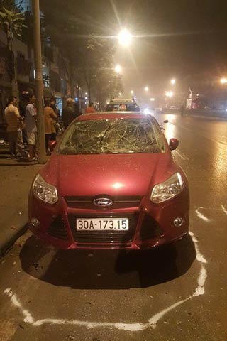 Chia sẻ với nỗi đau nạn nhân, “chong đèn” xử lý hậu quả vụ nổ