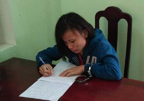 “Nữ quái 9X” cướp mạng mẹ nuôi là do... tình đồng tính