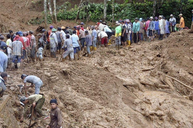 Lở đất, ít nhất 15 sinh viên thiệt mạng