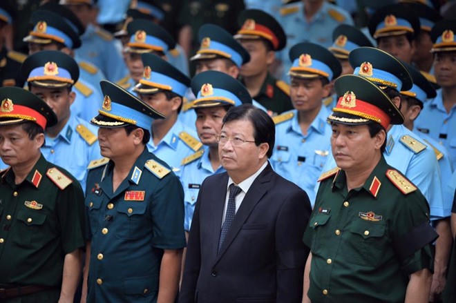 Đồng đội không kìm nổi nước mắt tiễn đưa Đại tá Trần Quang Khải 