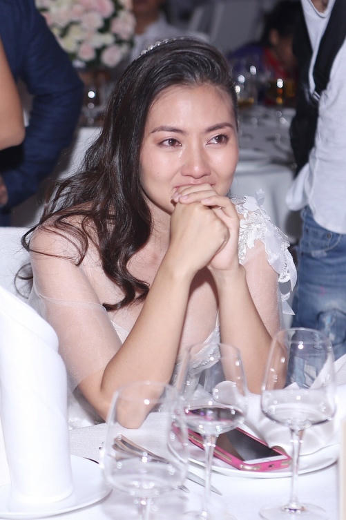 Khoảnh khắc ngọt ngào của cặp uyên ương Ngọc Lan - Thanh Bình