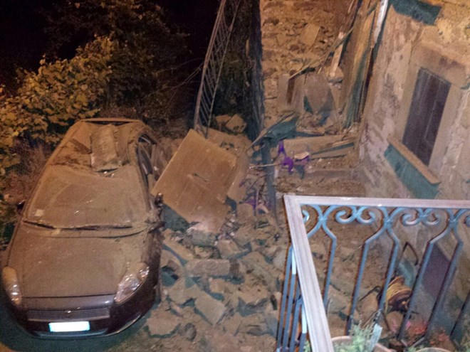 Động đất cực mạnh ở Italy, ít nhất 10 người thiệt mạng