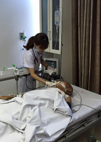 Rơi nước mắt cảnh bên giường nghệ sĩ Hán Văn Tình những phút cuối