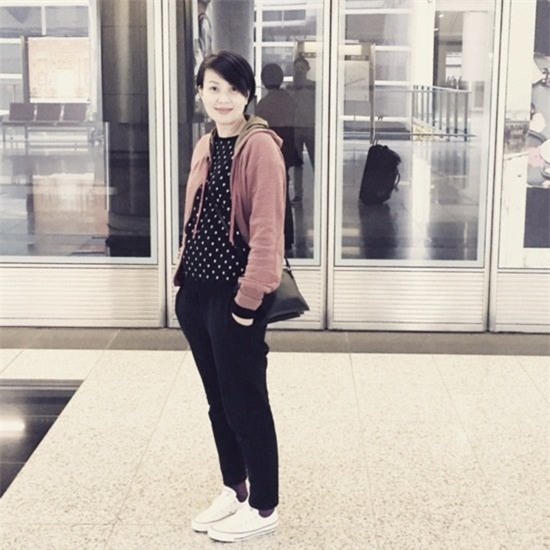 Tiết lộ lý do Minh Anh đeo khẩu trang trong ngày giỗ Lê Công Tuấn Anh