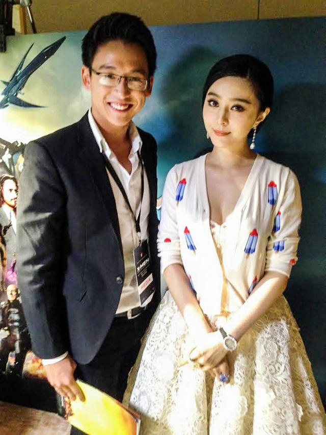 Chân dung chàng trai Việt phỏng vấn nhiều 'sao' nổi tiếng thế giới