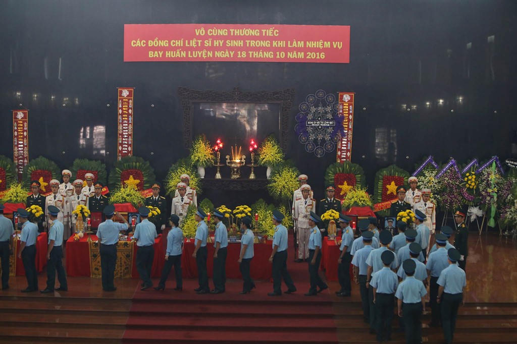 Xúc động cảnh tiễn biệt 3 phi công hy sinh ở Vũng Tàu