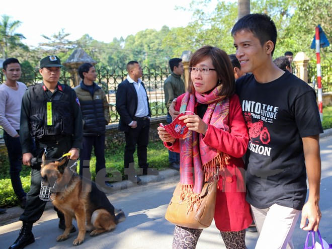 Khoảnh khắc hạnh phúc ngày đặc xá phạm nhân năm 2016