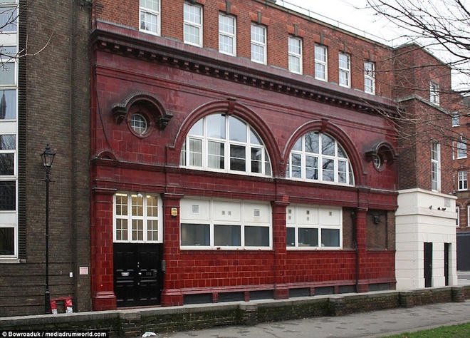 Ám ảnh những nhà ga bỏ hoang dưới lòng đất London