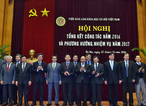 'Địa chỉ đỏ' để đặt hàng giải quyết các bài toán mang tính xã hội