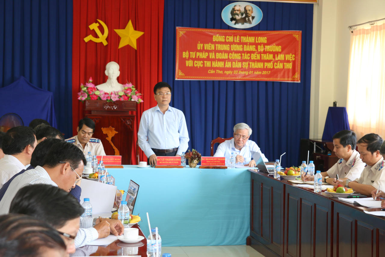 Xây dựng hình ảnh người làm công tác THADS cao đẹp trong lòng dân