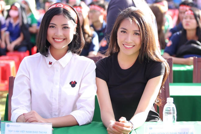 Dàn hoa hậu, á hậu đi hiến máu