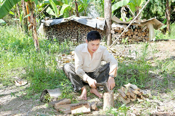 Hành động đẹp của chàng diễn viên điển trai gia đình nông dân