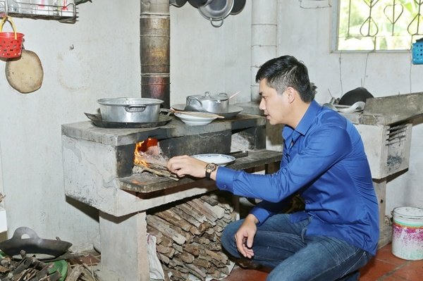 Hành động đẹp của chàng diễn viên điển trai gia đình nông dân