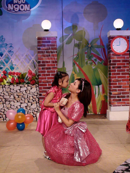 Chuyện đời 4 chị Kính Hồng ở Chúc bé ngủ ngon