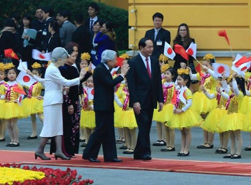 Việt Nam long trọng đón Vua và Hoàng hậu Nhật Bản