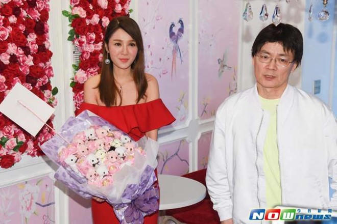 Helen Thanh Đào lúng túng vì chồng và bạn trai cùng xuất hiện