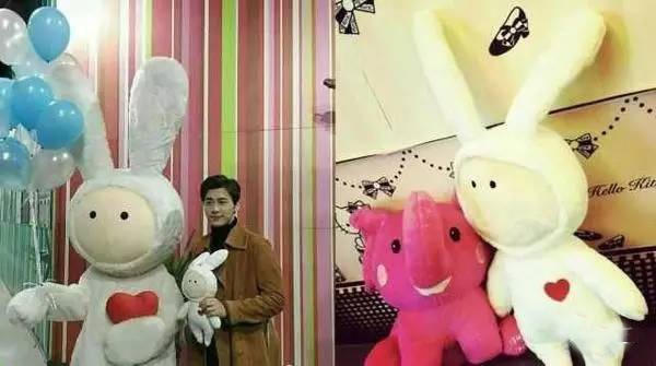 Lý Dịch Phong bị tung bằng chứng sống chung với đàn chị