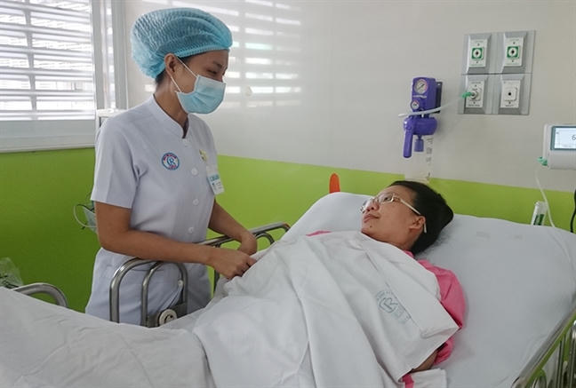 Nghị lực thép của thai phụ 8 tháng bị xe tải chèn qua bụng