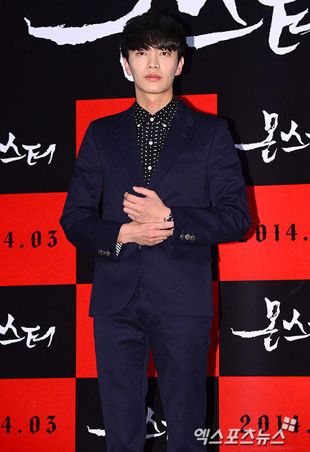 Những mỹ nam Hàn Quốc khiến chị em ghê sợ