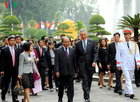 Toàn cảnh lễ đón chính thức Thủ tướng Singapore tại Phủ Chủ tịch