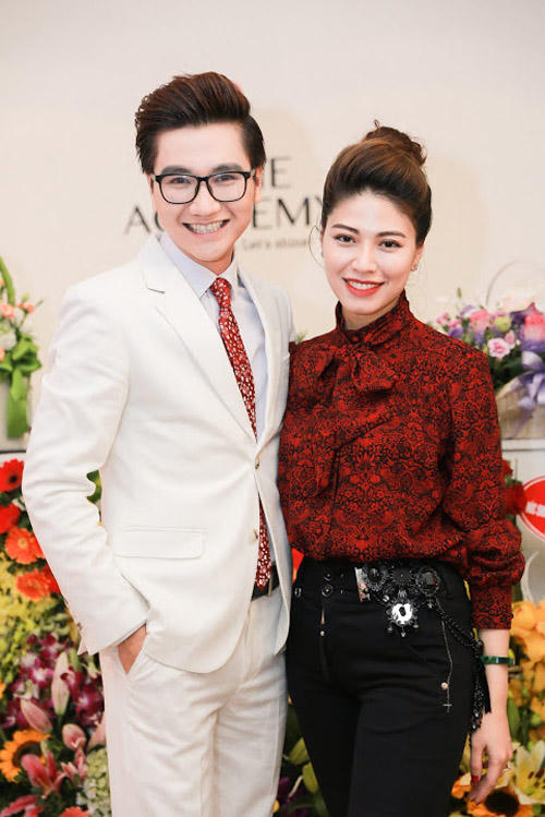 Chuyện riêng MC Công Tố khiến mọi người bất ngờ