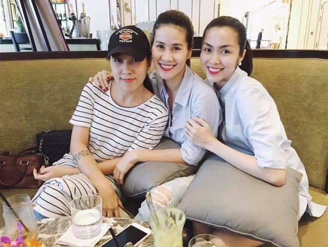 Bất ngờ hình ảnh Tăng Thanh Hà sau khi sinh con nửa tháng