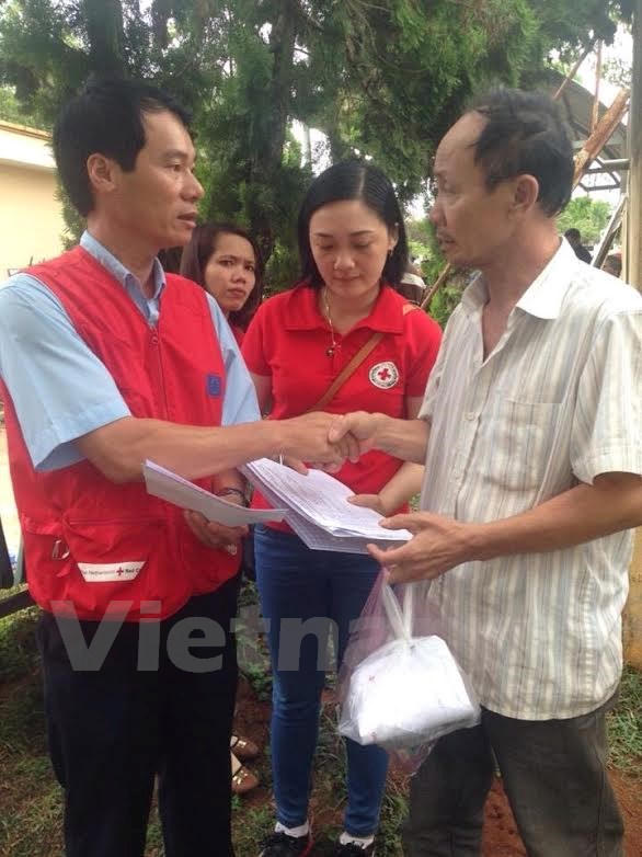 Hỗ trợ khẩn cấp các nạn nhân vụ tai nạn thảm khốc tại Gia Lai