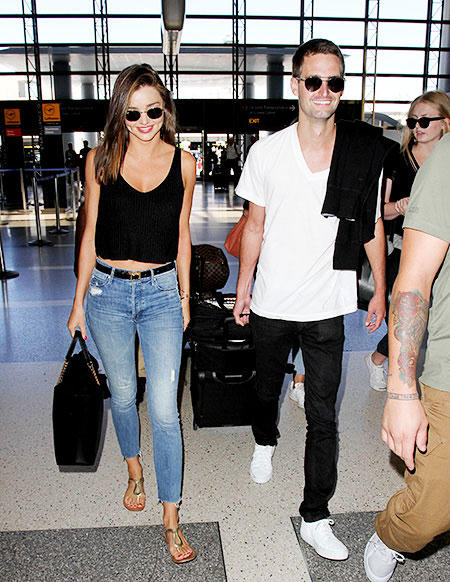 Miranda Kerr và chồng tỷ phú nghỉ trăng mật trên hòn đảo siêu sang