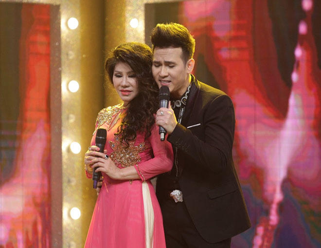 Trường Giang ngang nhiên tán tỉnh người đẹp khác