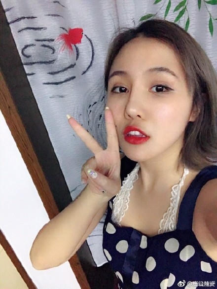 Nữ giáo sư Trung Quốc bị tố ép nam sinh quan hệ nhiều năm