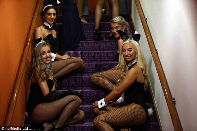 Cuộc thi hoa hậu bị chỉ trích mang tính 'khiêu dâm'