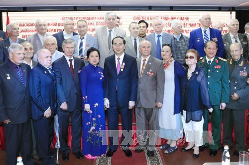 Chủ tịch nước Trần Đại Quang gặp mặt các bạn Nga