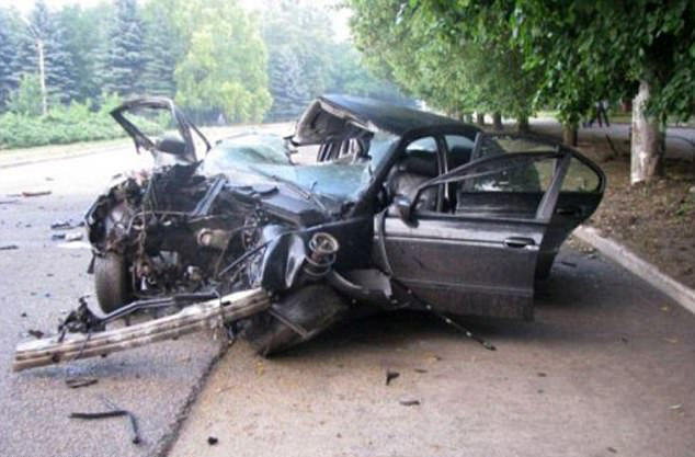 Nữ hoàng sắc đẹp tử vong khi vừa livestream đang lái BMV