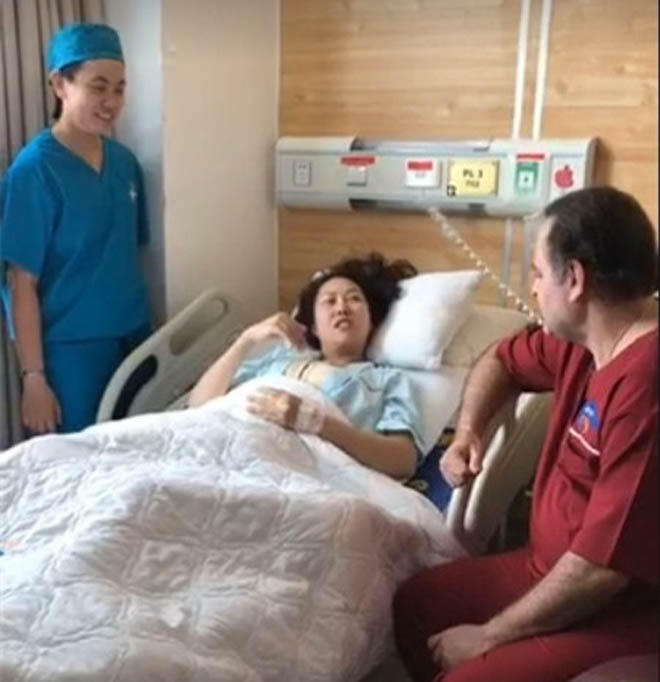 Hình ảnh Phi Thanh Vân thực hiện ca phẫu thuật thẩm mỹ 'lớn nhất Việt Nam'